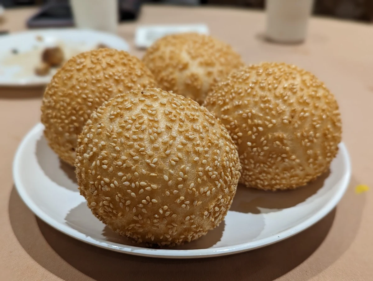 deep fried red bean paste with sesame ball 红豆芝麻球